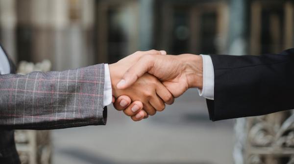 udmr vrea sa revina la masa negocierilor dar in anumite conditii acordul politic trebuie respectat