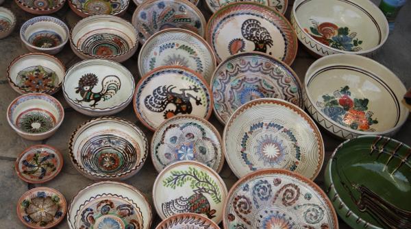 atentie la ceramica de horezu mai multe produse contrafacute au fost scoase la vanzare