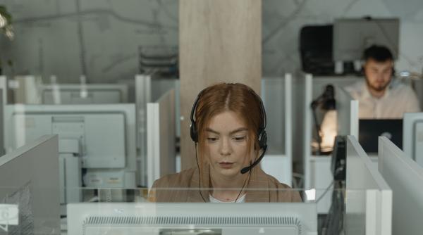 anaf vrea chatbot pentru call center usr propune lege ca apelurile sa fie preluate de oameni in cel mult 5 minute sondaj 88prc dintre utilizatorii de internet au vorbit cu un chatbot in 2022