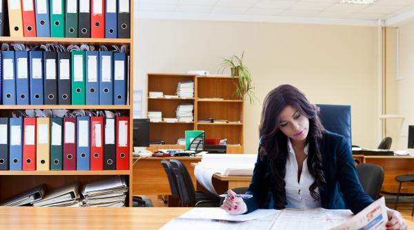 cec bank acorda finantari in programul femeia antreprenor