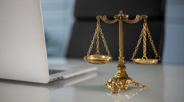 de ce magistratii au pensii si salarii mari petre lazaroiu sa mi pice volanul din mana nu alta cand am primit primul nup nici nu am stiut