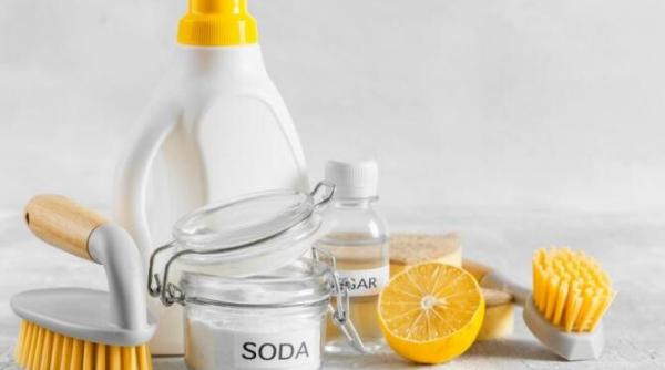 amesteca lichidul de spalat vase cu pasta de dinti trucul magic al gospodinelor