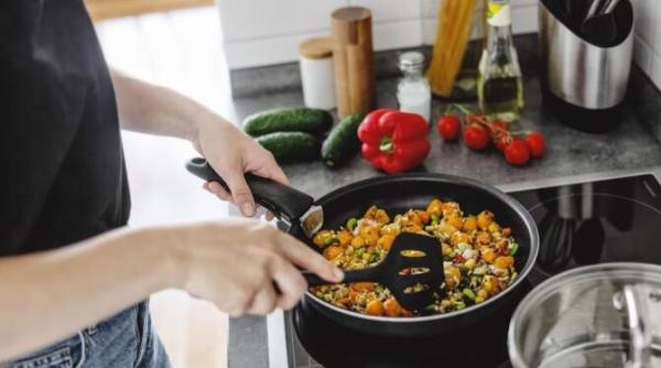 utilizeaza corect tigaia antiaderenta sase greseli pe care le fac toate gospodinele