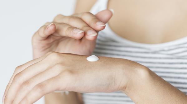 prof dr calin giurcaneanu cum putem prelungi tineretea pielii si care este cea mai buna crema video