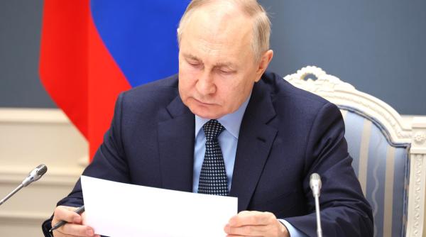 vladimir putin a semnat legea privind retragerea rusiei din tratatul cu privire la fortele armate conventionale in europa