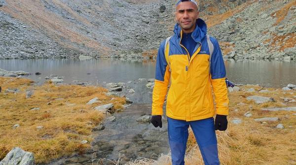 constantin trandafir profesor unii ar vrea sa cedeze nu pentru ca nu ar mai tolera situatia ci pentru a i ajuta pe elevi sa incheie anul nimeni nu cere arogante cu totii ne dorim o viata decenta