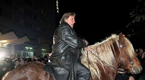 margelatu nu coboara de pe cal cand incepe sa ploua