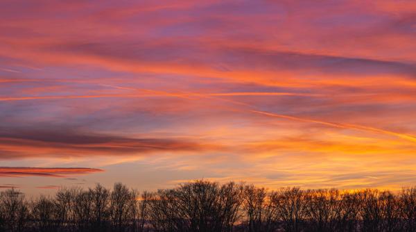 mihai praful sharian in romania mihai hustiu anm ciclonul din italia a determinat un transport de praf spre peninsula balcanica video