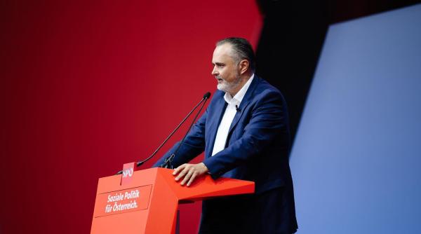 socialistii austrieci isi aleg liderul presedintele in functie nu a venit la congres