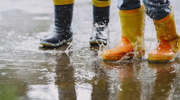 inhga a emis un cod galben de inundatii pe rauri din mai multe judete ale tarii