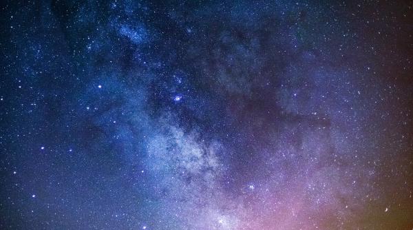 telescopul james webb a detectat molecule organice complexe la 12 miliarde de ani lumina distanta