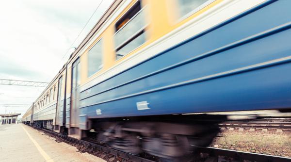 trenurile soarelui in drum spre mare din 16 iunie