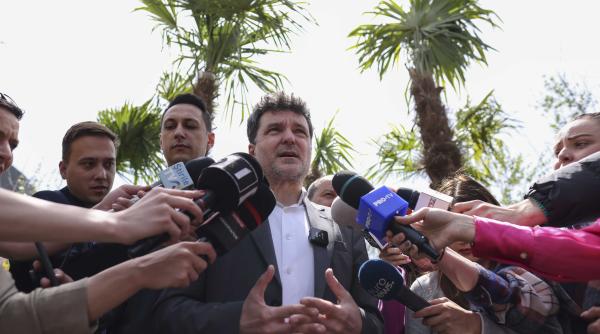 nicusor dan constructiile ilegale din centrul vechi vor trebui desfiintate pana la 1 iulie