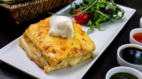 placintele cu branza gratinate reteta excelenta de gustare