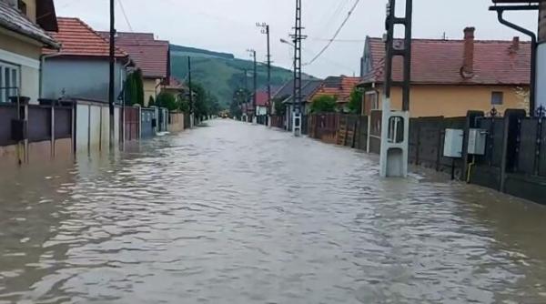 inundatii de proportii in judetul alba apa a intrat in casele oamenilor video