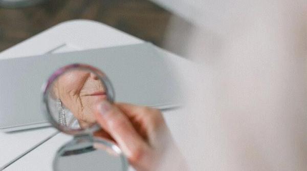 consuma aceste alimente pentru combaterea ridurilor si vei avea parte de o surpriza