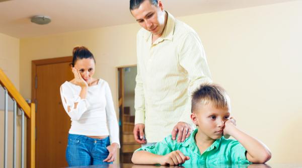 parintele fara reguli sabotor pentru copil radu leca cel mai prost din curtea scolii se va transforma intr o victima un adult neindemanatic bolnav si vocal