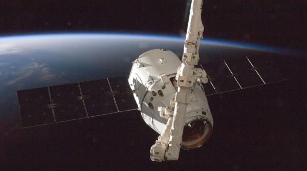 satelit romanesc proiectat si construit de elevi