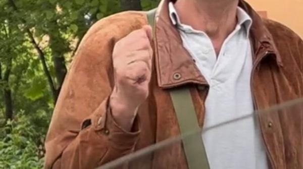 video viral un barbat a inceput sa planga dupa ce si a vandut dacia masina lui de 34 de ani reactiile internautilor nu as fi luat o