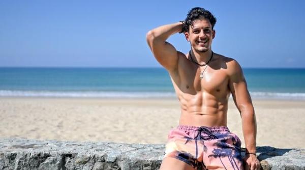 cand incepe insula iubirii cine sunt si cum arata cele zece ispite masculine foto