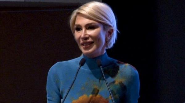 noul ministru al culturii raluca turcan si a deschis mandatul cu prezenta la ceremonia de absolvire din cadrul complexului educational laude reut din bucuresti