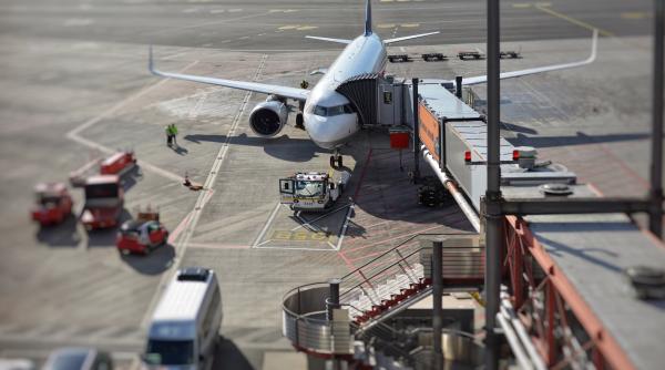 avionul care trebuia sa transporte nationala romaniei in elvetia s a stricat