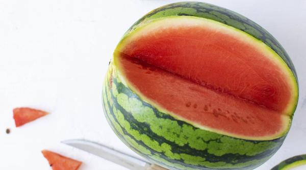 nu manca pepene daca vezi asta dupa ce il tai