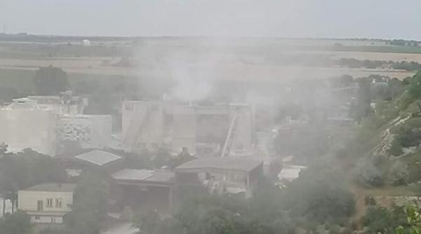 nor de praf alb pe litoral de vina ar fi o fabrica de creta din jud constanta