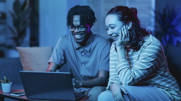 lumina albastra emisa de ecrane si efectul sau asupra sanatatii ce masuri recomanda expertii pentru a diminua impactul negativ