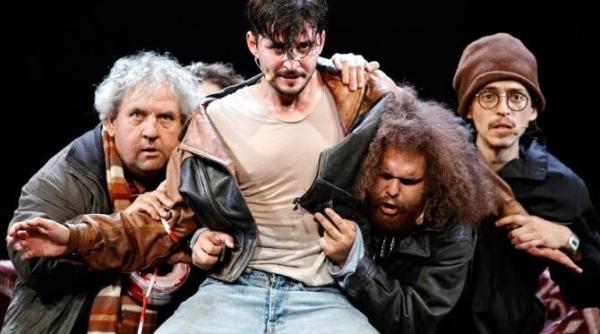 ada lupu hausvater interviu anunta o premiera pe care nu trebuie sa o ratezi exod la teatrul national din timisoara video