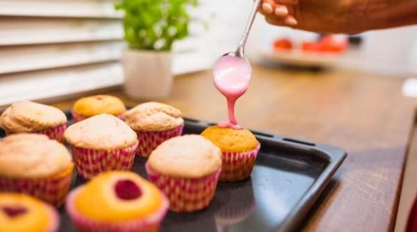 briose cu ricotta si cirese perfecte pentru micul dejun de vara