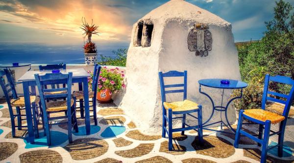 turistii romani se lauda ca in grecia mananca mult pe bani putini ce poti comanda de 35 de euro la o taverna de langa mare in thassos foto in articol