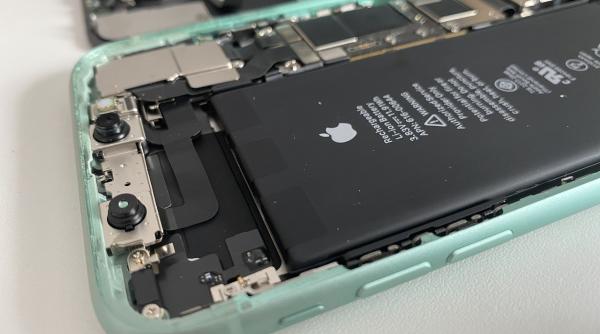 ue impune producatorilor de smartphone uri sa permita inlocuirea bateriilor