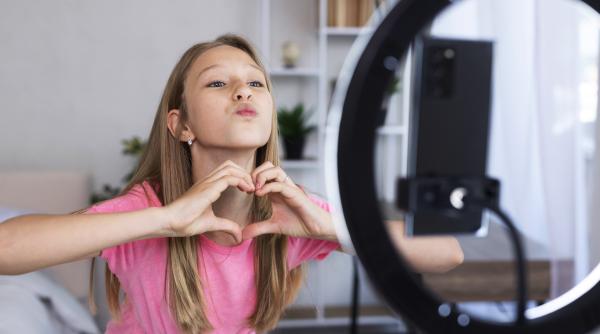 noutati tik tok se introduce functia family pairing si se infiinteaza consiliul tinerilor