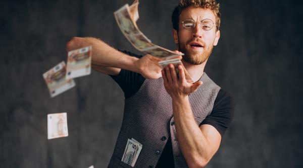 o banala bancnota costa cat o masina esti norocos daca o ai acasa