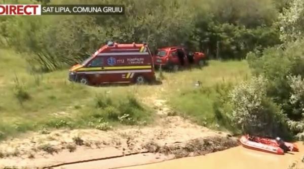 copilul cautat in raul ialomita ar fi fost aruncat mama sta mai mult pe tiktok nu prea are grija lui