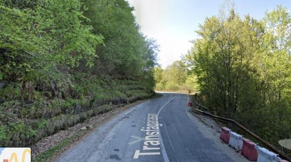 cum sa conduci corect in viraje ce faci cand un sofer sportiv vrea sa te depaseasca