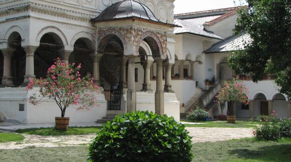 calendar crestin ortodox sarbatoare 5 iulie 2023