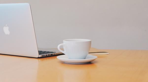 5 lucruri pe care sa le faci dimineata pentru a ti imbunatati sanatatea si starea de spirit evita acest obicei