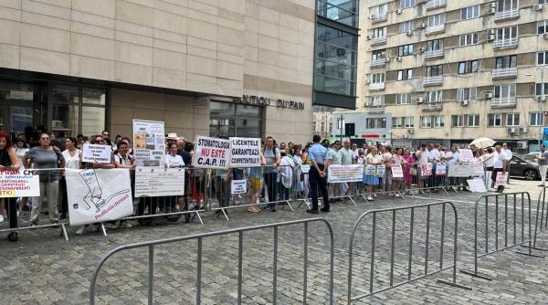 stomatologii protesteaza fata de csmr consecinte grave in privinta respectarii dreptului pacientilor la tratament stomatologic restrangerea dreptului de practica pentru multi stomatologi