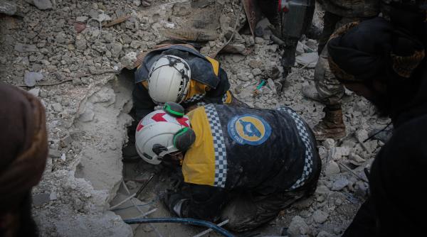 14 persoane au murit dupa prabusirea unei cladiri de apartamente in nord estul braziliei video