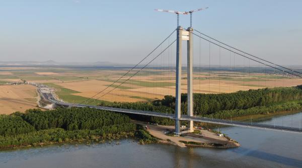 deschiderea fara fast a podului de la braila lasa locul unei a doua inaugurari cand vor fi gata restul drumurilor