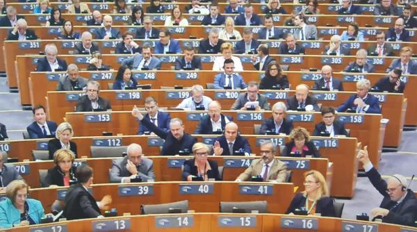 rezolutie extrem de dura austria pusa la colt de restul uniunii pentru ca a refuzat intrarea romaniei in schengen