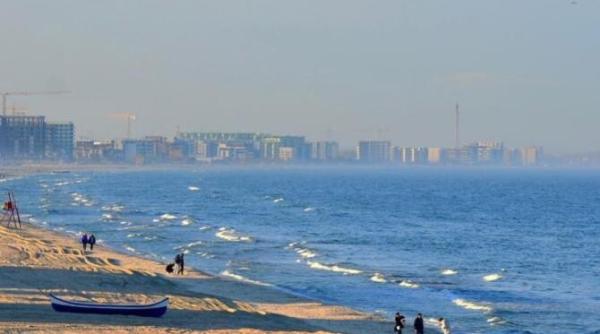 statiunea mamaia are logo nou de 80 000 de lei doar ca se gasea si pe site urile de poze gratuite si fix pe acelasi il mai au si altii foto