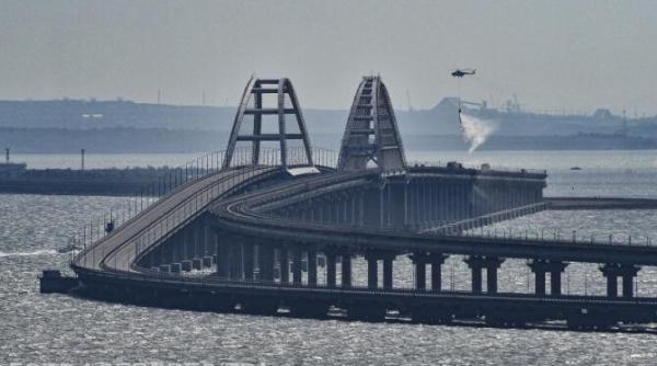 traficul complet nu va fi restabilit pe podul crimeea pana in noiembrie o potiune va trebui demolata