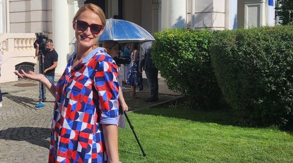 de ce camelia potec a ascuns sarcina de sotul ei a aflat de fata cu toata familia eu ce sa fac cu astia