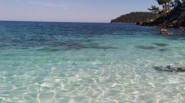 este cod rosu de canicula in toata grecia au fost emise alerte de incendiu sunt prognozate 39 de grade in thassos