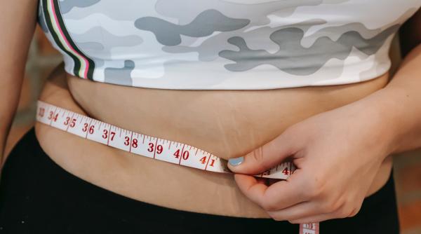 reguli pentru a pierde grasimea de pe abdomen 10 modificari ale stilului de viata pentru a reduce grasimea viscerala