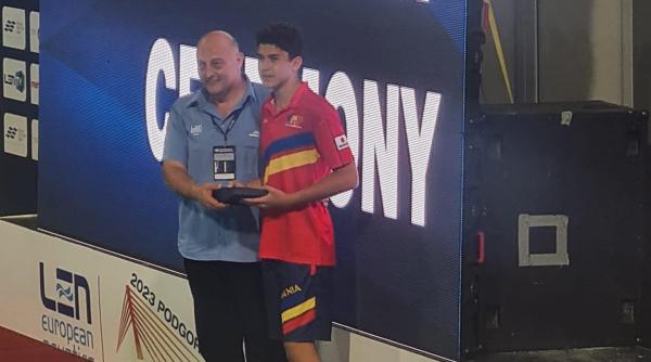 marc angelescu marea speranta a polo ului romanesc are 14 ani joaca la barcelona si are un iq de 155