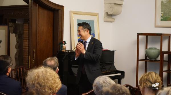 rim kap soo ambasadorul coreei de sud mesaj in limba romana care este motto ul sau de cand a venit in romania video